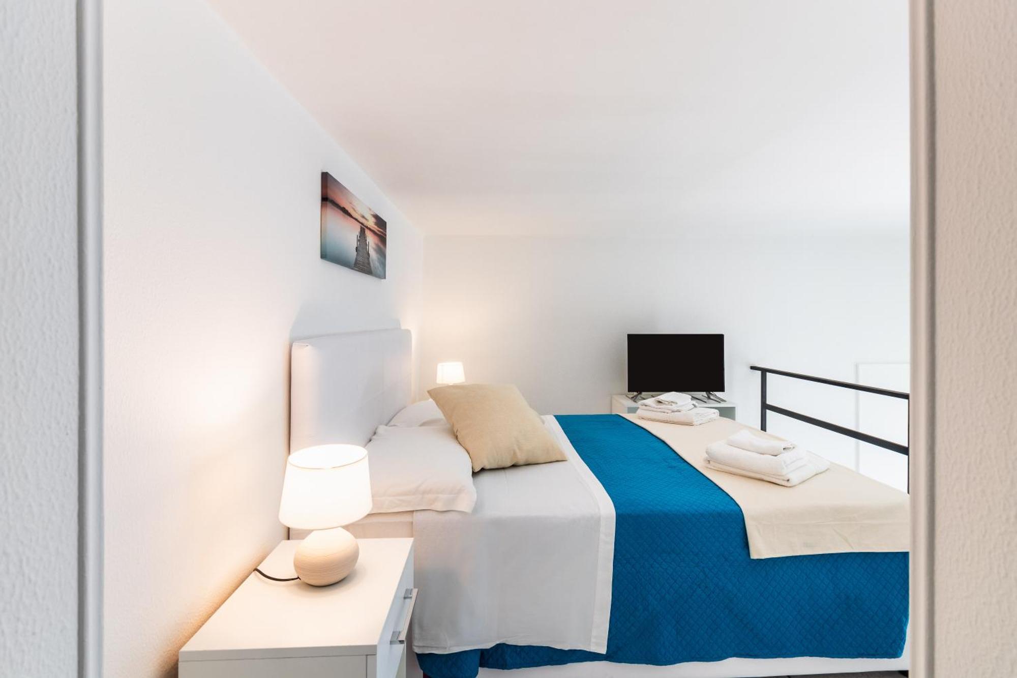 Fronte Mare Apartments & City Views Сиракуза Стая снимка