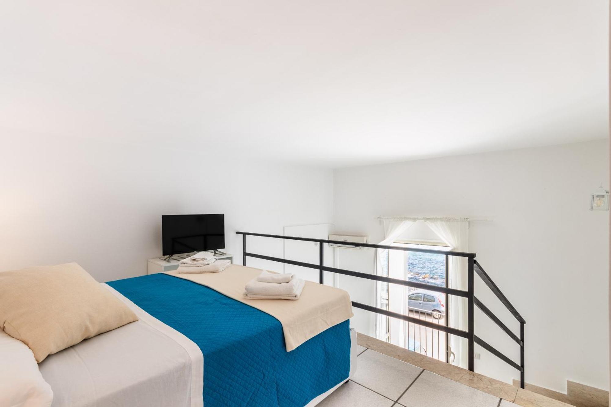 Fronte Mare Apartments & City Views Сиракуза Екстериор снимка