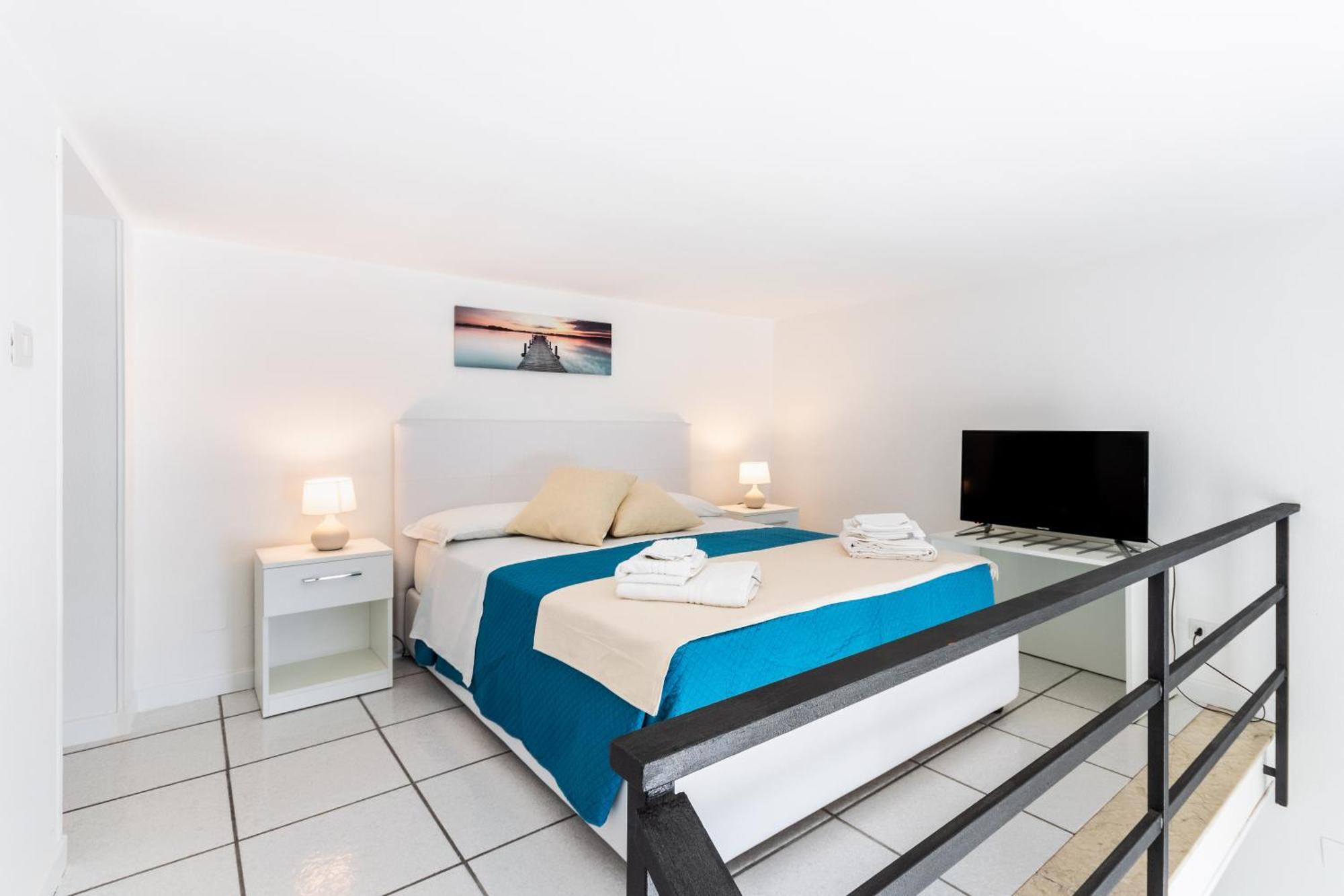 Fronte Mare Apartments & City Views Сиракуза Екстериор снимка
