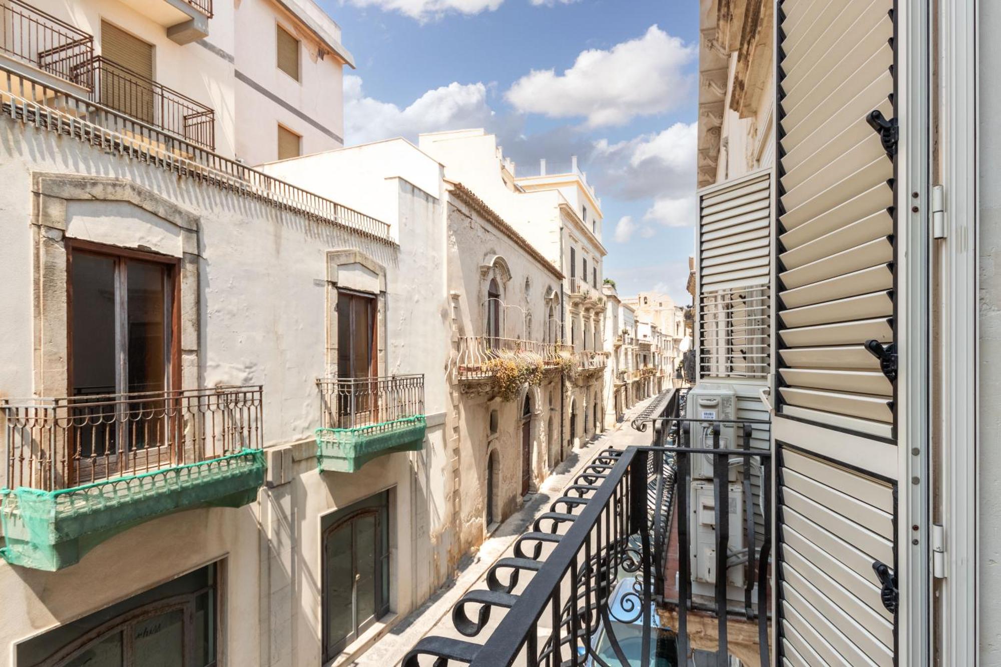 Fronte Mare Apartments & City Views Сиракуза Стая снимка